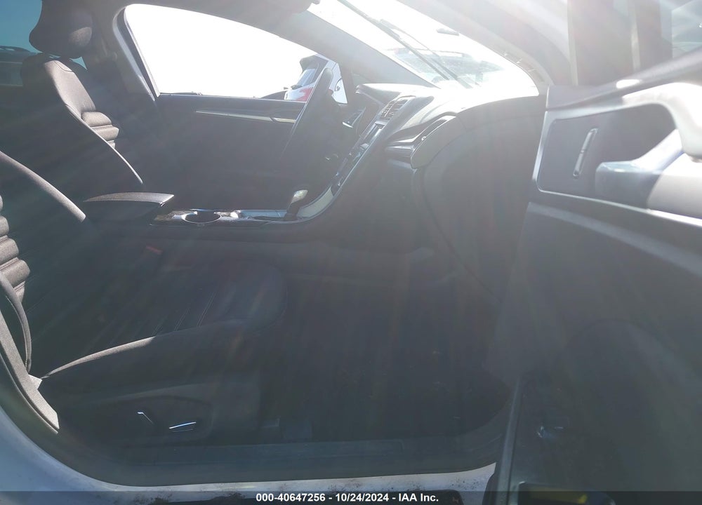 2015 FORD FUSION SE VIN: 1FA6P0H7XF5119232