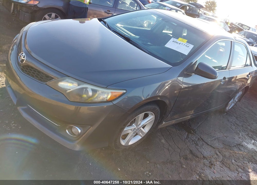 2014 TOYOTA CAMRY SE VIN: 4T1BF1FK8EU420414