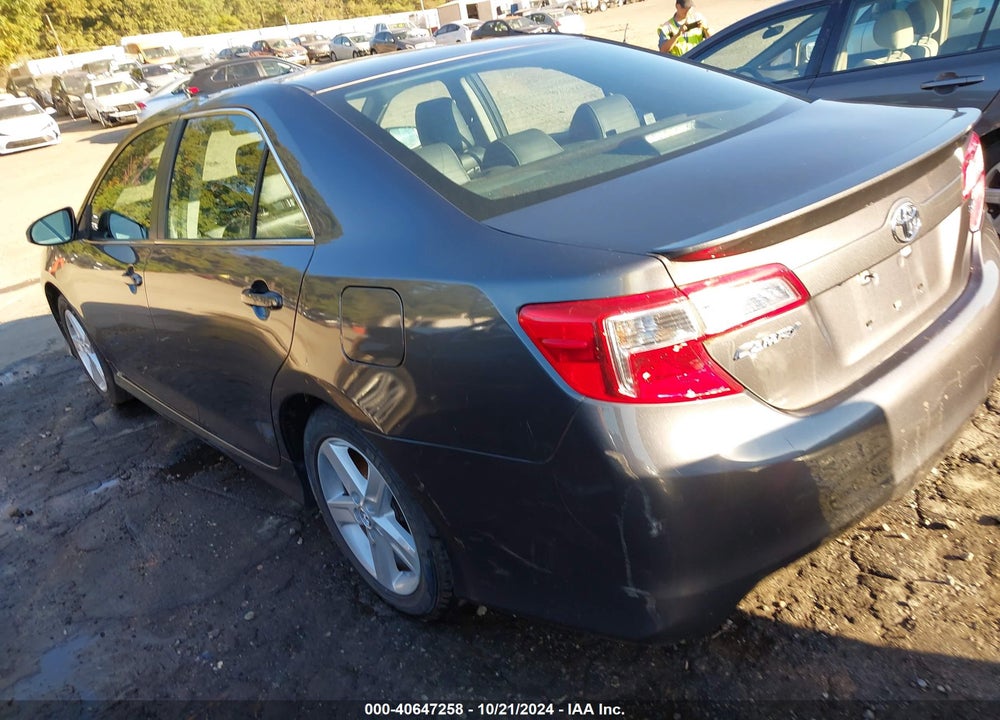 2014 TOYOTA CAMRY SE VIN: 4T1BF1FK8EU420414