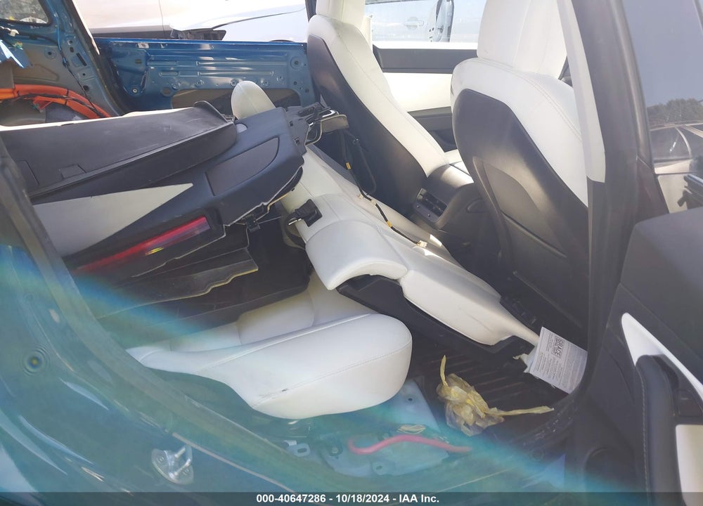 2020 TESLA MODEL 3 STANDARD RANGE PLUS REAR-WHEEL DRIVE/STANDARD RANGE REAR-WHEEL DRIVE VIN: 5YJ3E1EAXLF615151