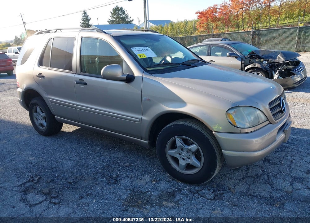 2001 MERCEDES-BENZ ML 320 VIN: 4JGAB54E51A257227