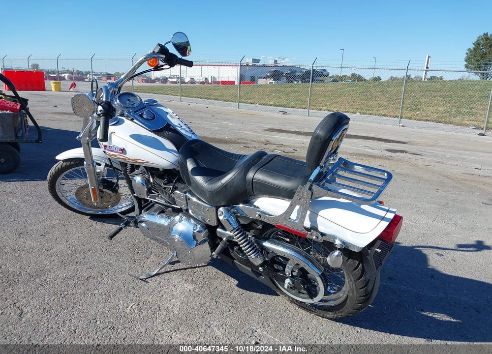 2007 HARLEY-DAVIDSON FXDWG VIN: 1HD1GP4107K316085