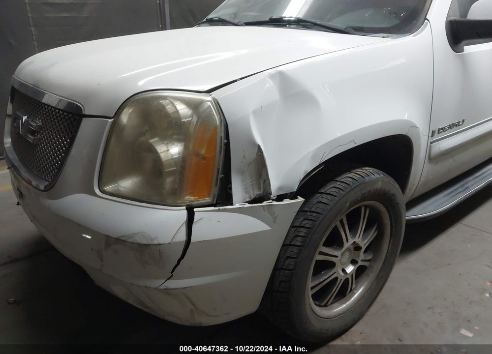 2007 GMC YUKON DENALI VIN: 1GKFK63867J264244