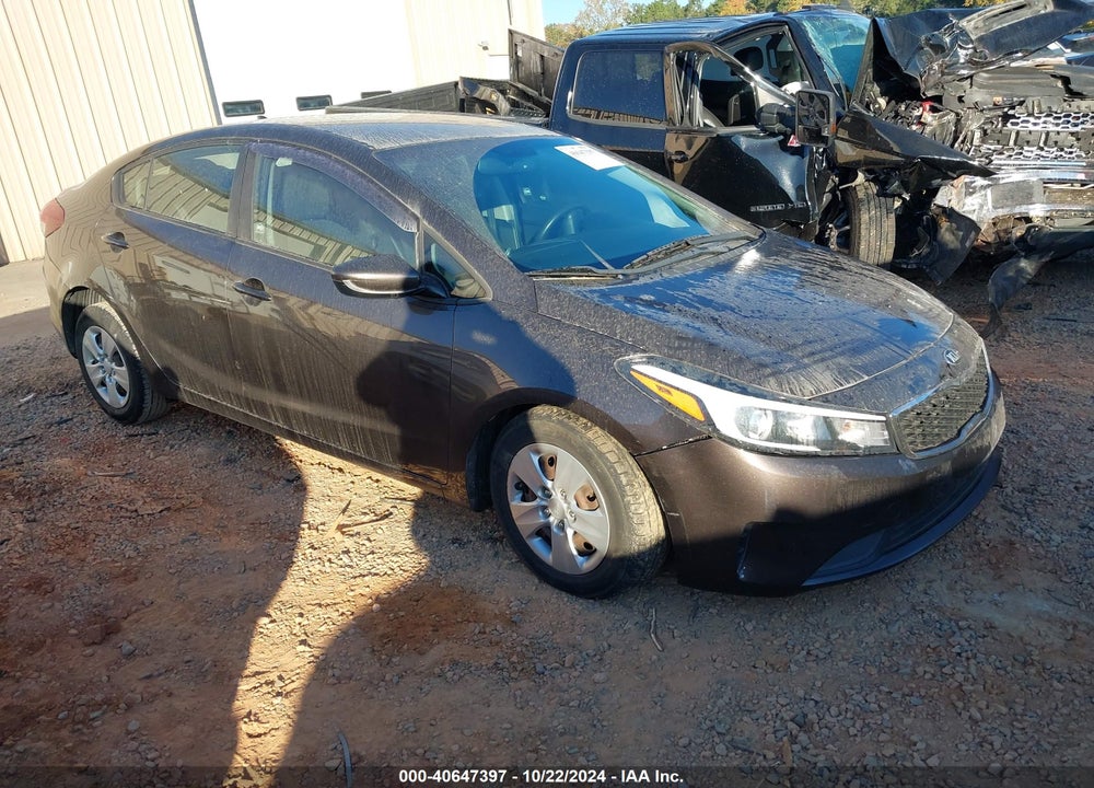 2017 KIA FORTE LX VIN: 3KPFK4A71HE160883