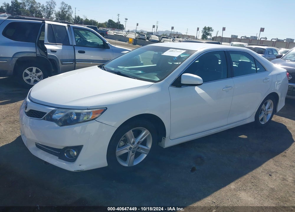 2014 TOYOTA CAMRY SE VIN: 4T1BF1FK6EU774724