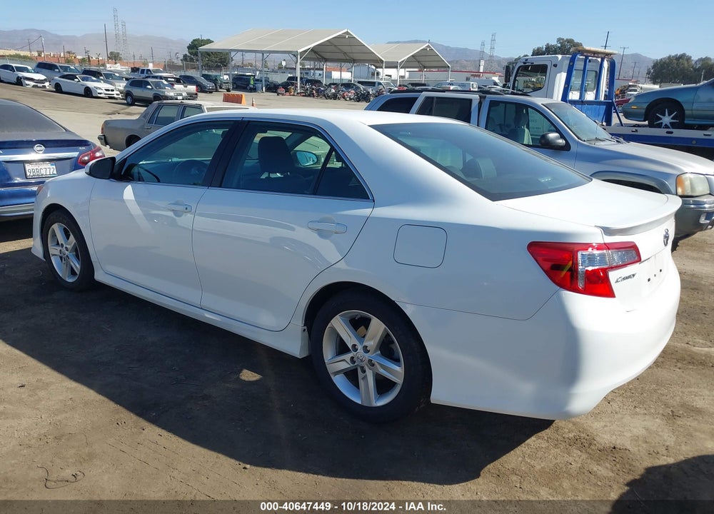 2014 TOYOTA CAMRY SE VIN: 4T1BF1FK6EU774724