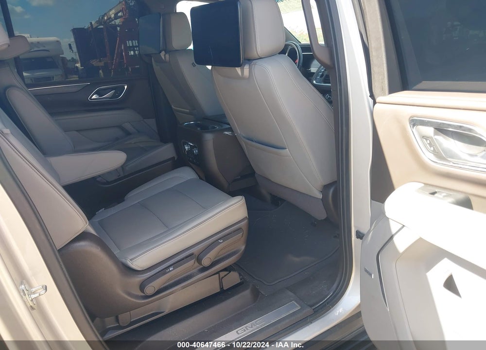 2022 GMC YUKON XL 4WD SLT VIN: 1GKS2GKD4NR159803