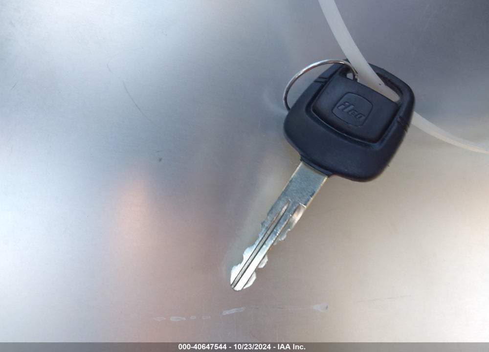2000 INFINITI I30 LUXURY/TOURING VIN: JNKCA31A9YT115904