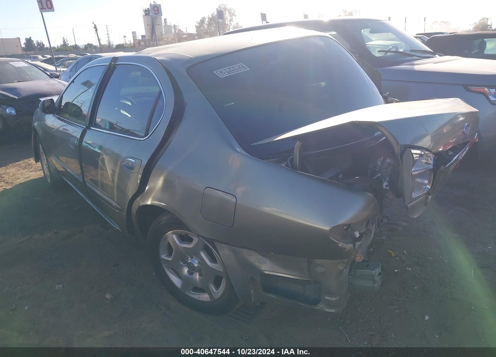 2000 INFINITI I30 LUXURY/TOURING VIN: JNKCA31A9YT115904