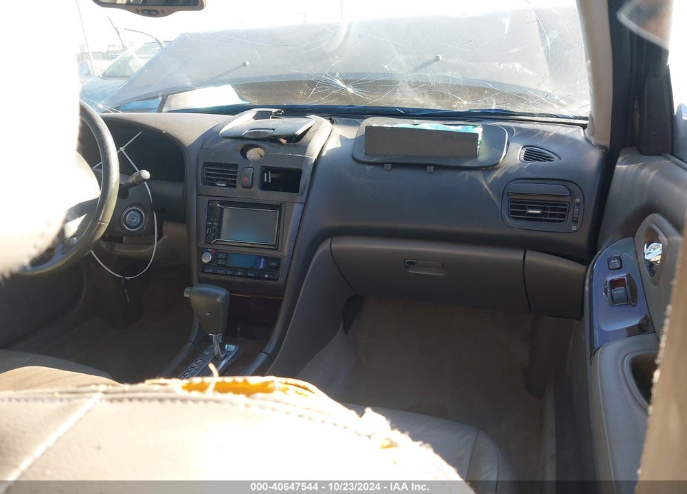 2000 INFINITI I30 LUXURY/TOURING VIN: JNKCA31A9YT115904