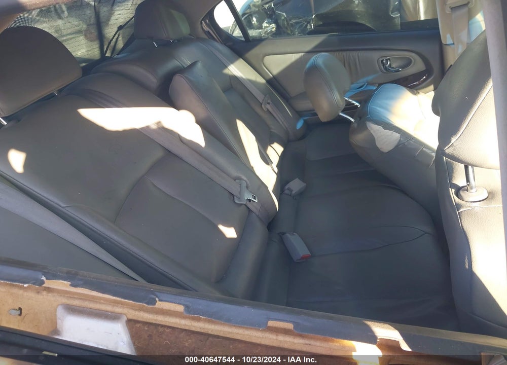 2000 INFINITI I30 LUXURY/TOURING VIN: JNKCA31A9YT115904