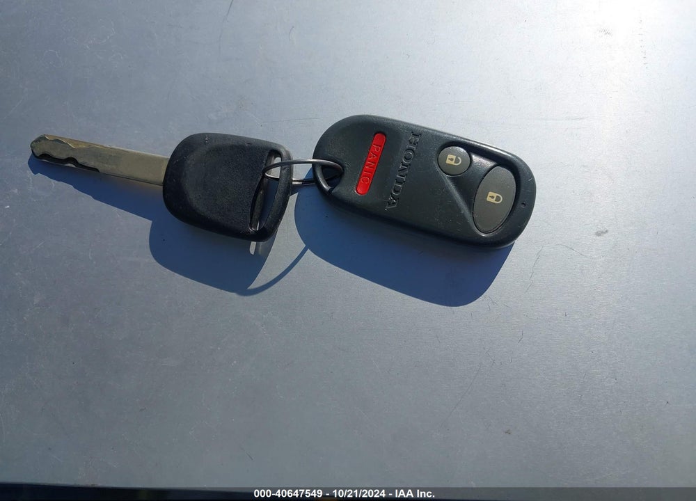2005 HONDA CIVIC LX VIN: 1HGEM22625L075961