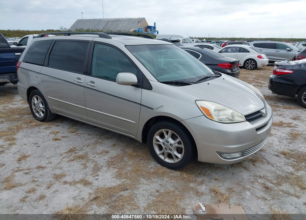 2005 TOYOTA SIENNA XLE VIN: 5TDZA22C65S322427