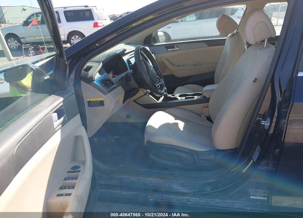 2016 HYUNDAI SONATA SE VIN: 5NPE24AF4GH276995