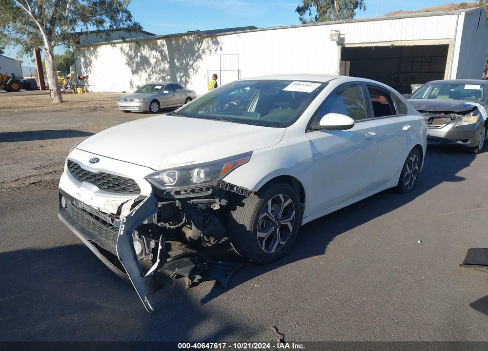 2019 KIA FORTE LXS VIN: 3KPF24AD9KE121097