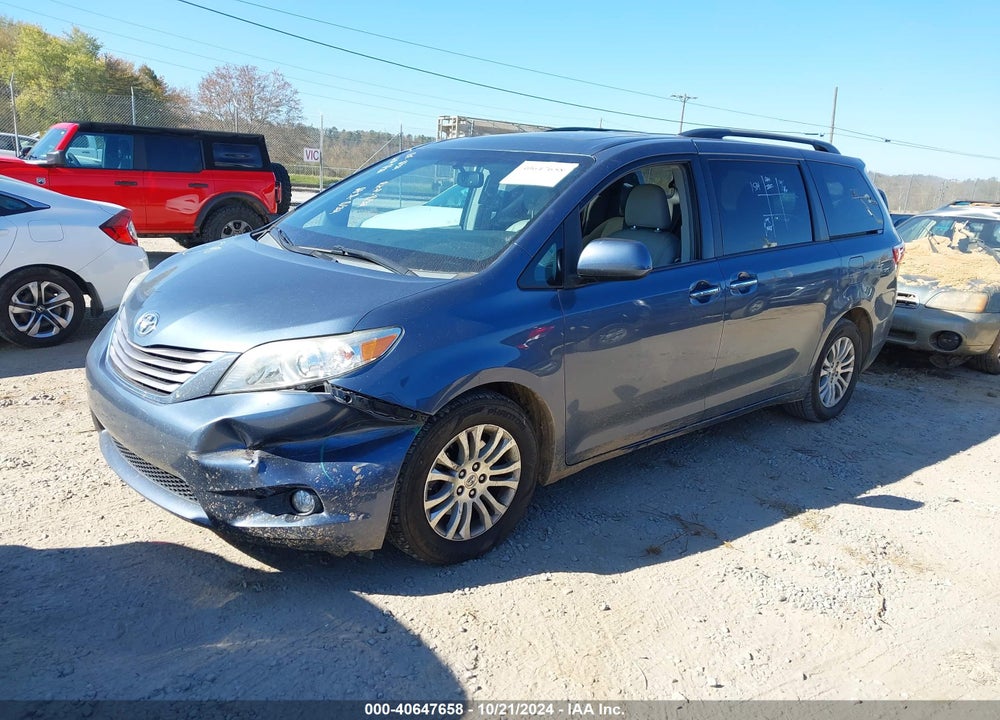 2015 TOYOTA SIENNA XLE LIMITED VIN: 5TDYK3DC4FS668019