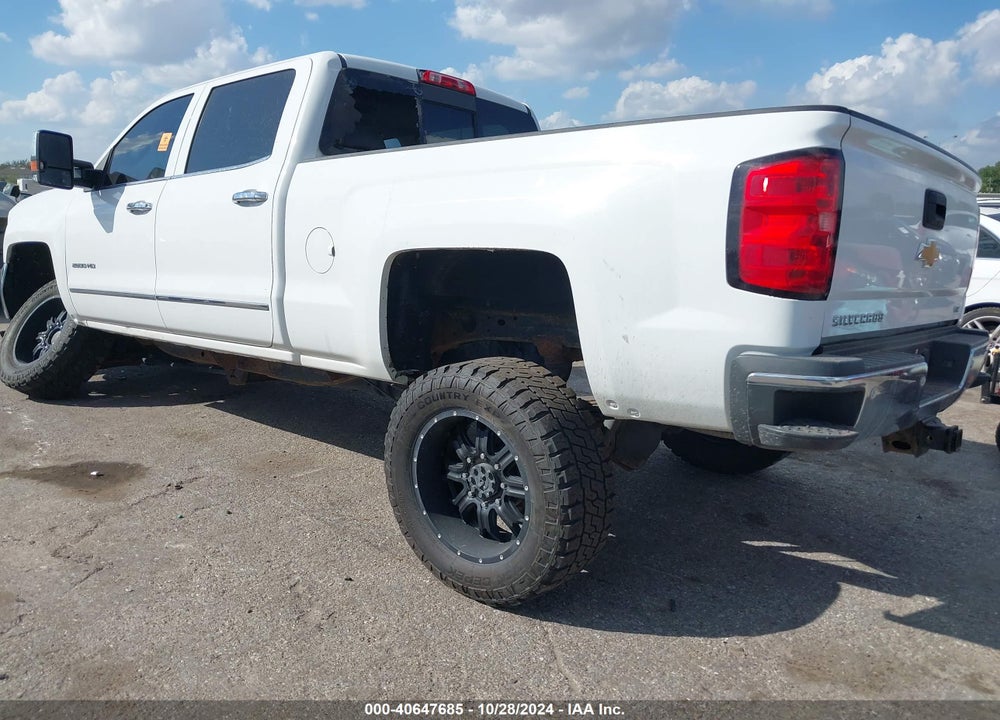2015 CHEVROLET SILVERADO 2500HD LTZ VIN: 1GC1KWEG9FF515950