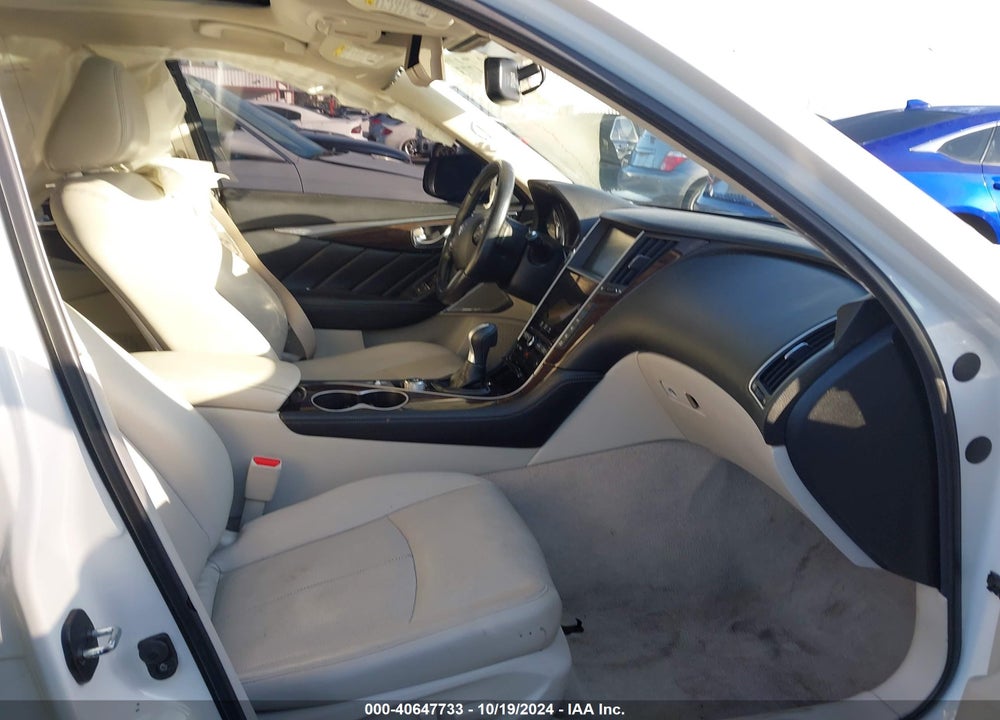 2017 INFINITI Q50 3.0T PREMIUM VIN: JN1EV7AP9HM736647