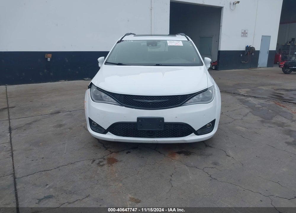 2018 CHRYSLER PACIFICA LIMITED VIN: 2C4RC1GG6JR358170
