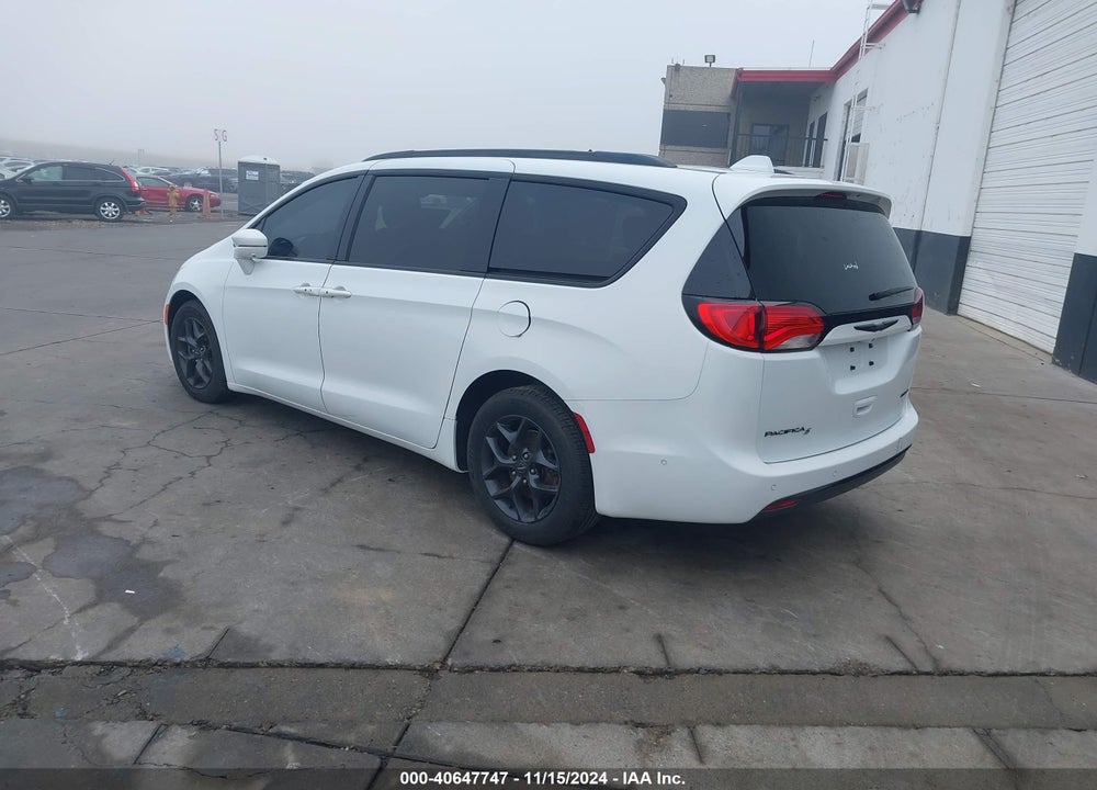 2018 CHRYSLER PACIFICA LIMITED VIN: 2C4RC1GG6JR358170
