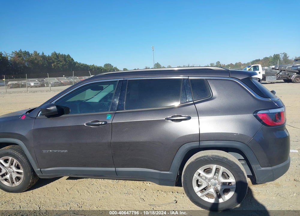 2019 JEEP COMPASS SPORT FWD VIN: 3C4NJCAB1KT658503