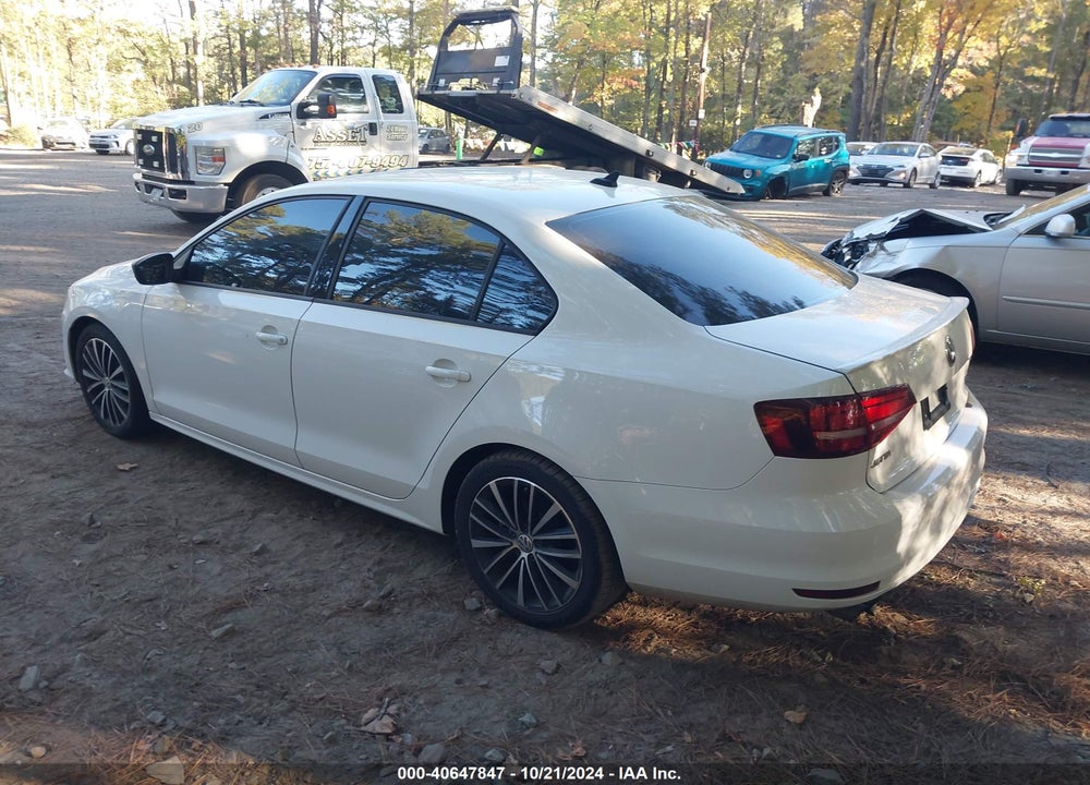 2016 VOLKSWAGEN JETTA 1.8T SPORT VIN: 3VWD17AJ5GM412207