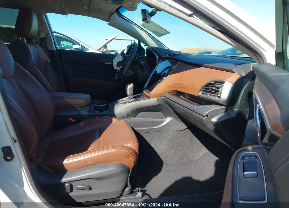 2020 SUBARU OUTBACK TOURING XT VIN: 4S4BTGPD4L3245223