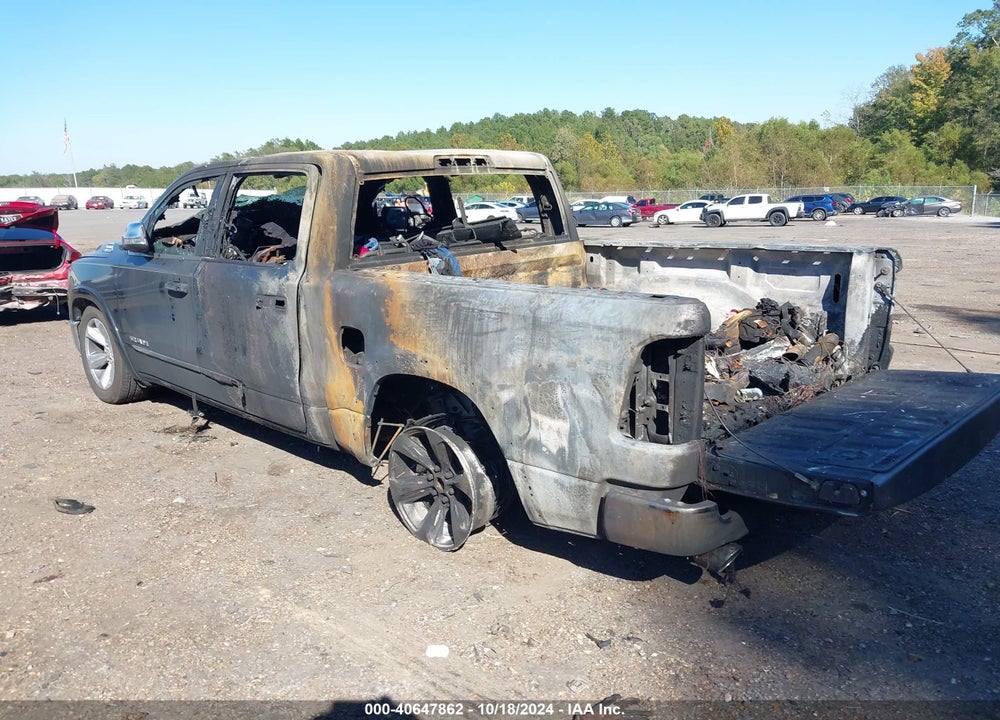 2021 RAM 1500 LIMITED 4X4 5'7 BOX VIN: 1C6SRFHT3MN524923