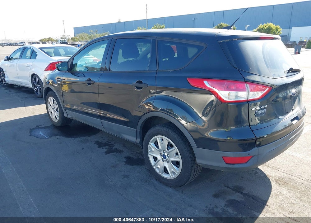 2013 FORD ESCAPE S VIN: 1FMCU0F73DUC56360