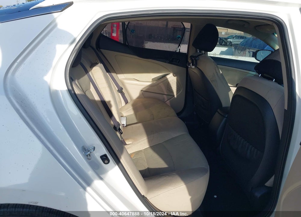 2015 KIA OPTIMA LX VIN: KNAGM4A70F5664586