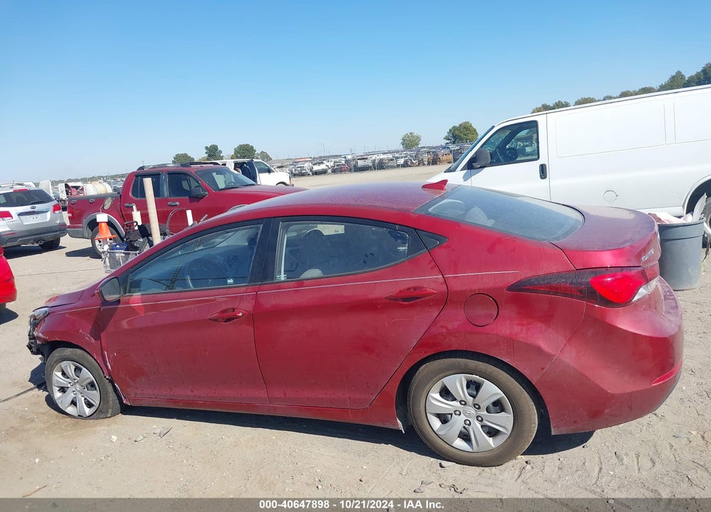 2016 HYUNDAI ELANTRA SE VIN: 5NPDH4AE5GH672659