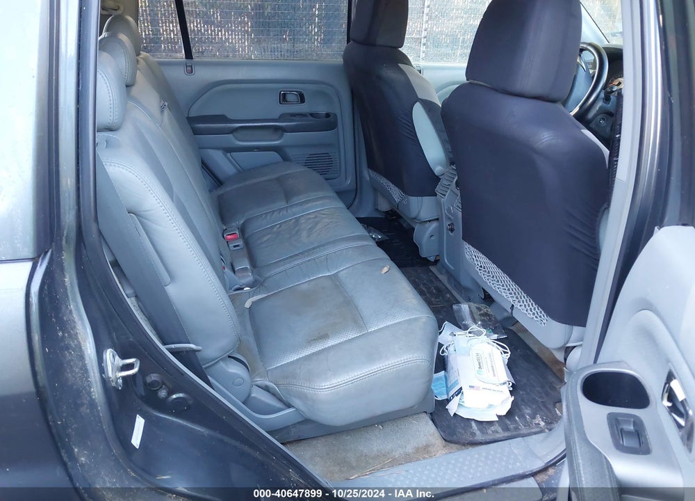 2004 HONDA PILOT EX-L VIN: 2HKYF18704H551790