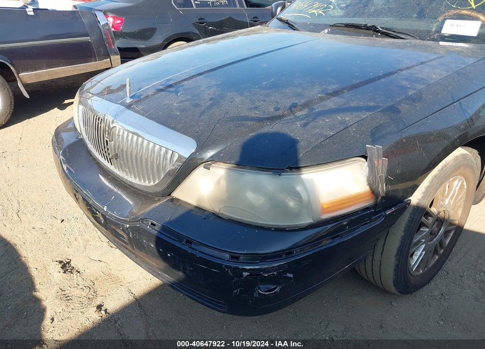 2010 LINCOLN TOWN CAR SIGNATURE LIMITED VIN: 2LNBL8CV5AX750742