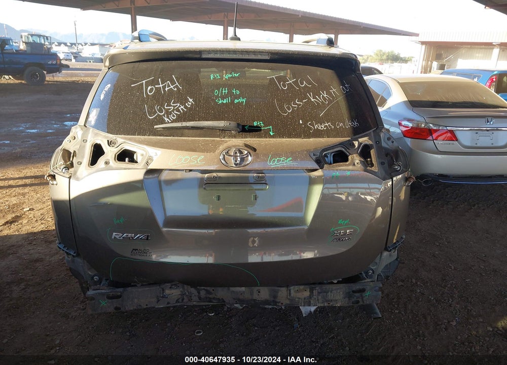 2014 TOYOTA RAV4 XLE VIN: 2T3RFREV3EW130825
