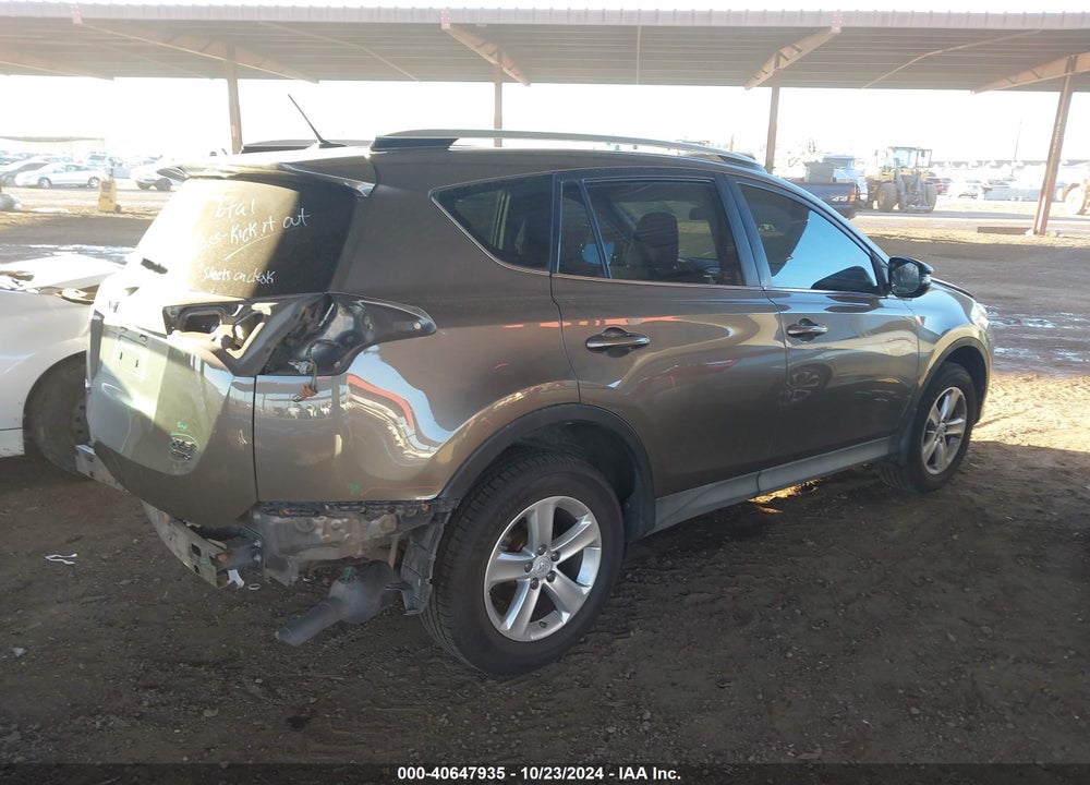 2014 TOYOTA RAV4 XLE VIN: 2T3RFREV3EW130825