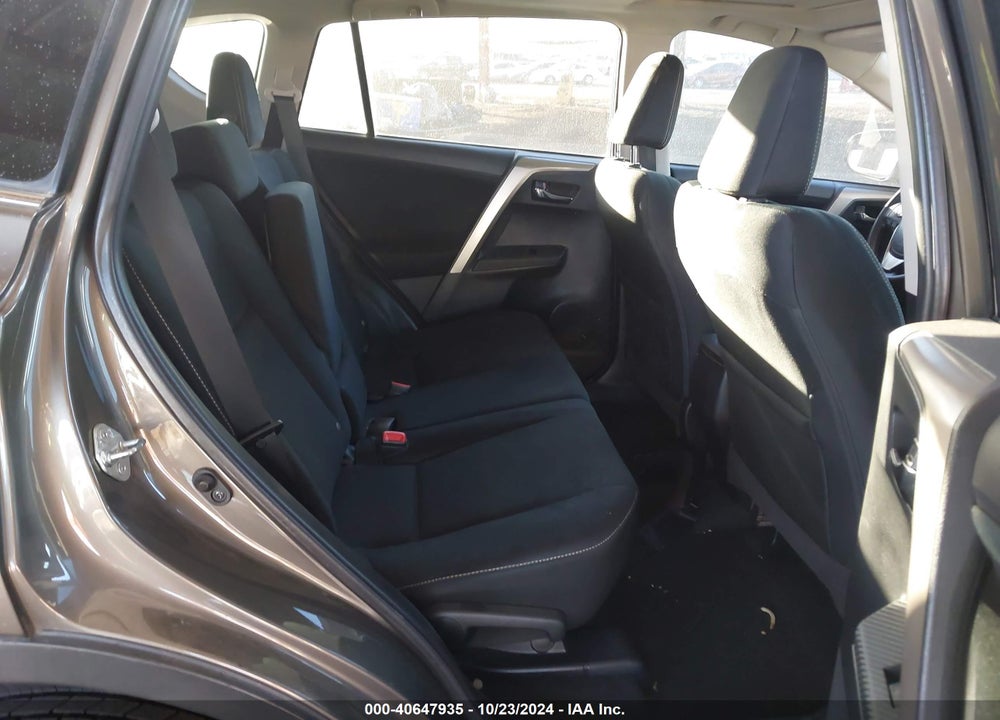 2014 TOYOTA RAV4 XLE VIN: 2T3RFREV3EW130825
