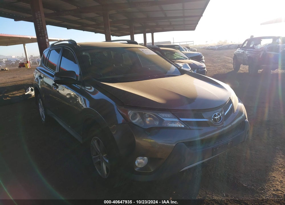 2014 TOYOTA RAV4 XLE VIN: 2T3RFREV3EW130825