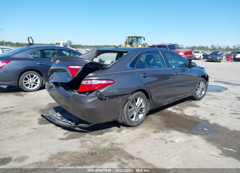 2015 TOYOTA CAMRY SE VIN: 4T1BF1FK7FU012715
