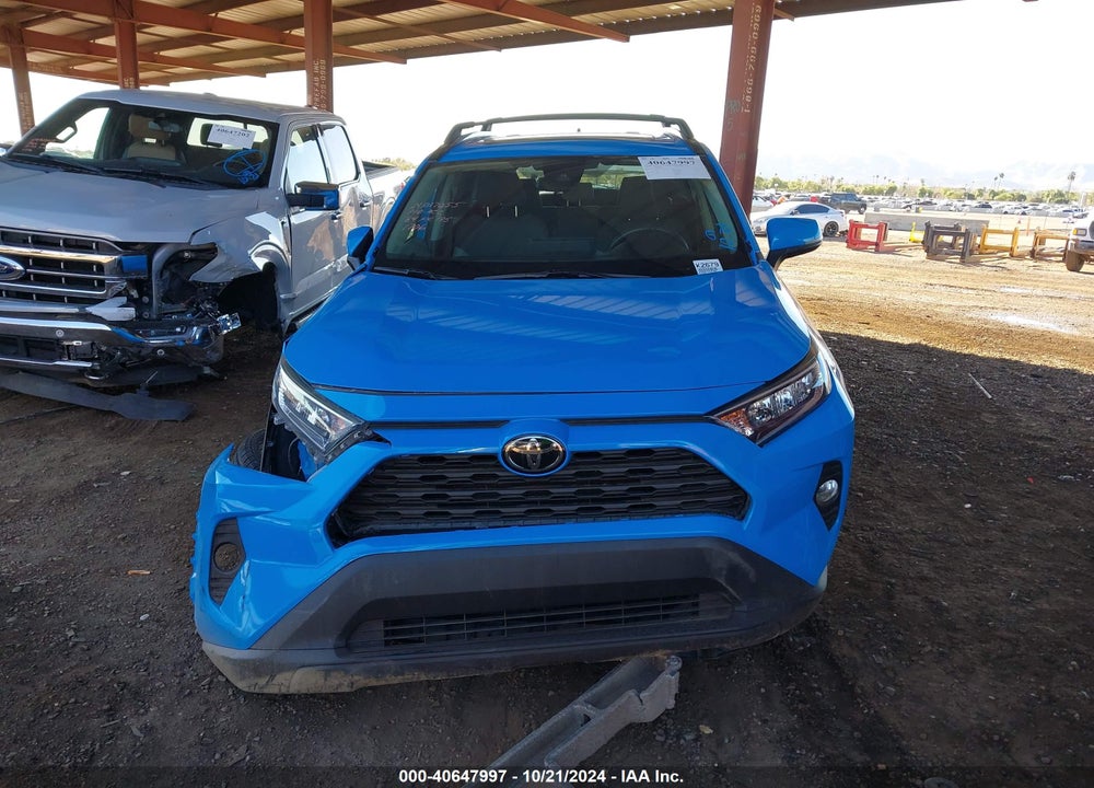 2019 TOYOTA RAV4 XLE VIN: 2T3W1RFV1KC001706