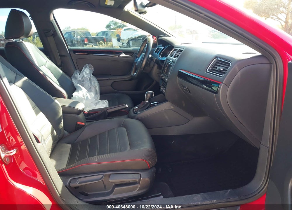 2015 VOLKSWAGEN JETTA 2.0T GLI SEL VIN: 3VW4S7AJ7FM328191