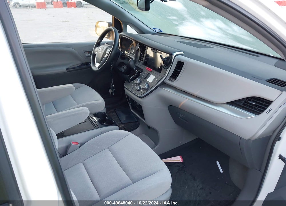 2015 TOYOTA SIENNA LE 8 PASSENGER VIN: 5TDKK3DCXFS634902