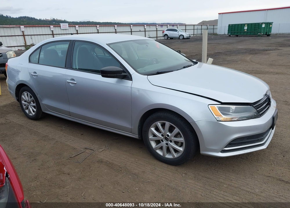 2015 VOLKSWAGEN JETTA 1.8T SE VIN: 3VWD17AJ1FM321997