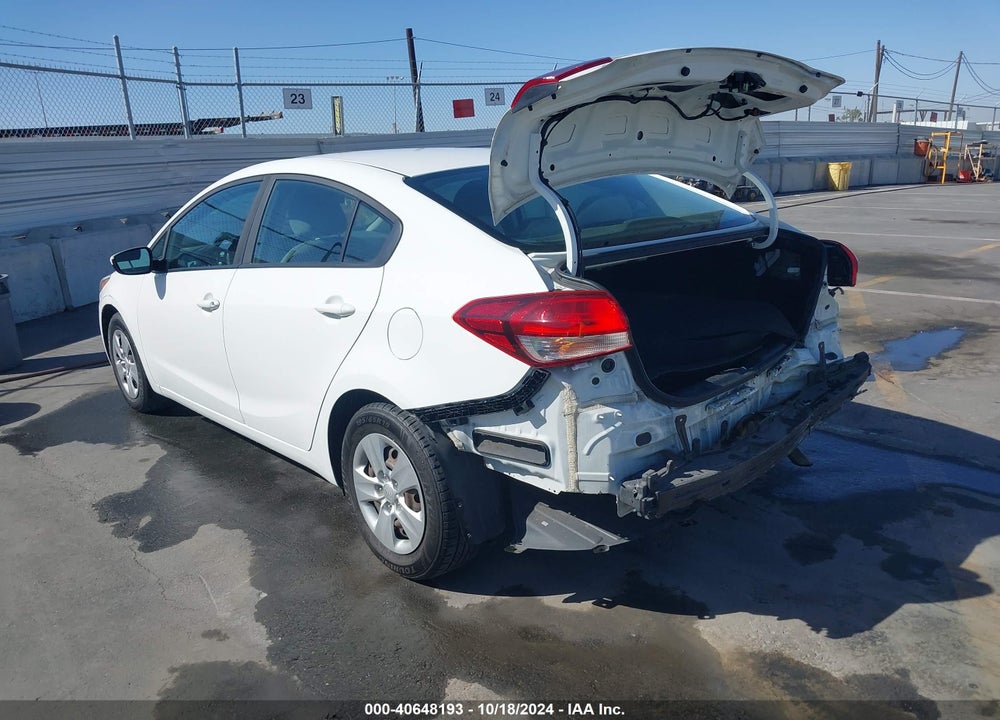2017 KIA FORTE LX VIN: 3KPFK4A79HE011525