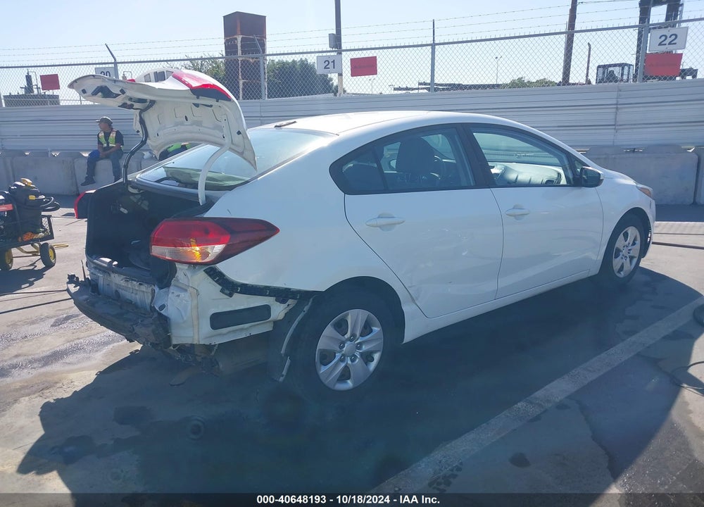 2017 KIA FORTE LX VIN: 3KPFK4A79HE011525