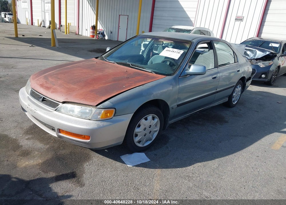 1996 HONDA ACCORD LX/EX VIN: 1HGCD5635TA274553