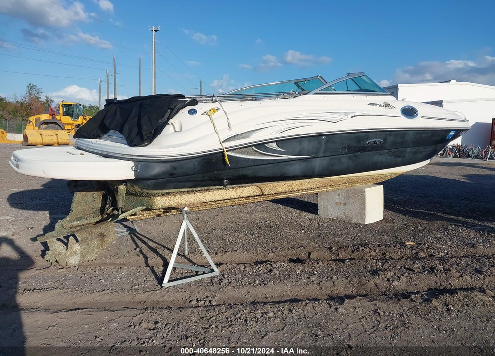2005 SEA RAY BOAT VIN: SERV3020J405