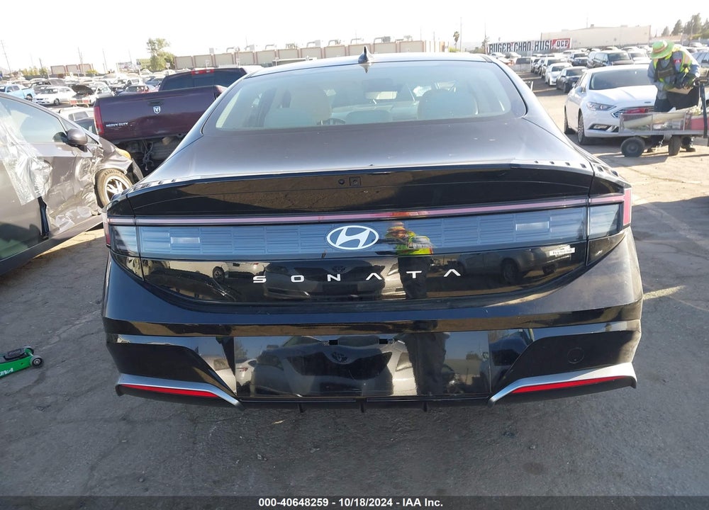 2024 HYUNDAI SONATA HYBRID SEL VIN: KMHL34JJ3RA090153