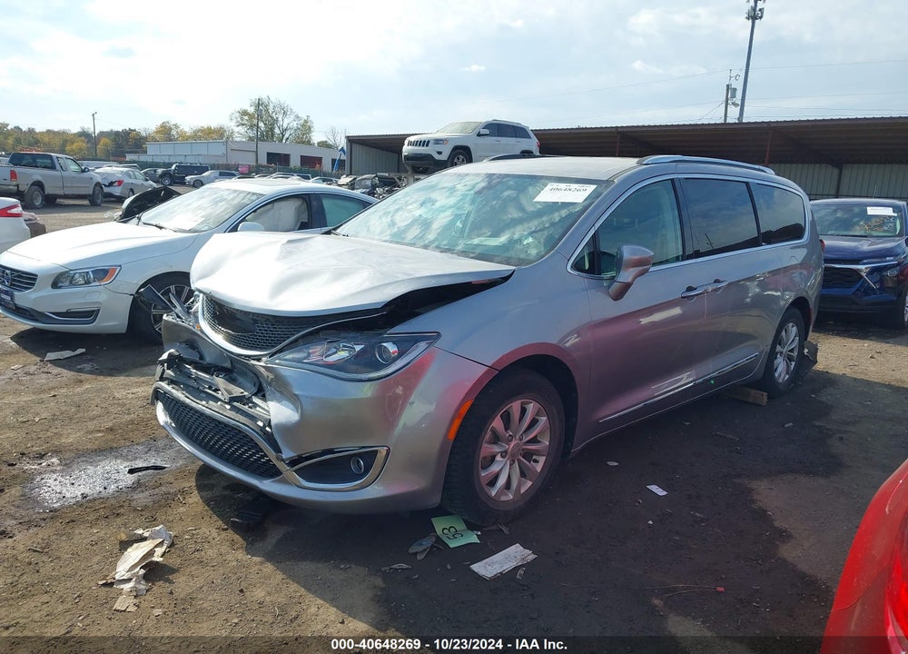 2019 CHRYSLER PACIFICA TOURING L VIN: 2C4RC1BGXKR537367