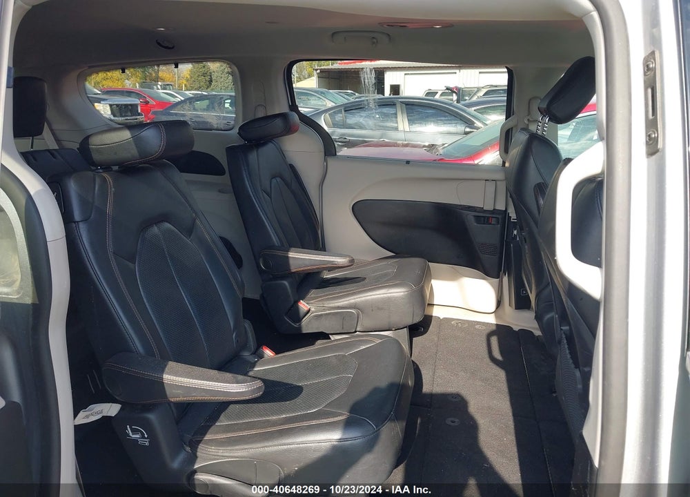 2019 CHRYSLER PACIFICA TOURING L VIN: 2C4RC1BGXKR537367