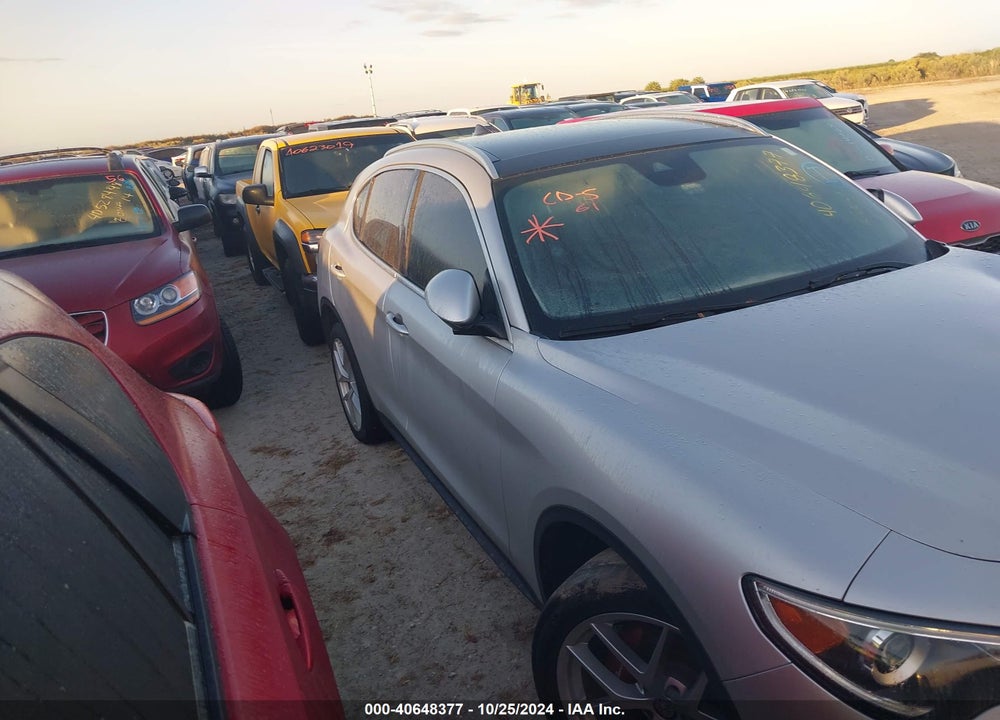 2019 ALFA ROMEO STELVIO TI AWD VIN: ZASPAKBN1K7C38490